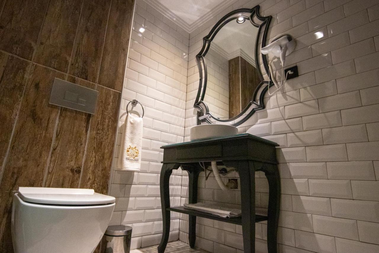 Sherlock Homes Hotels Istanbul Bagian luar foto