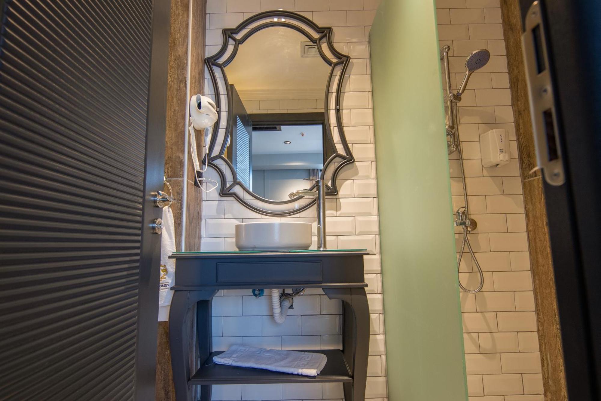 Sherlock Homes Hotels Istanbul Bagian luar foto